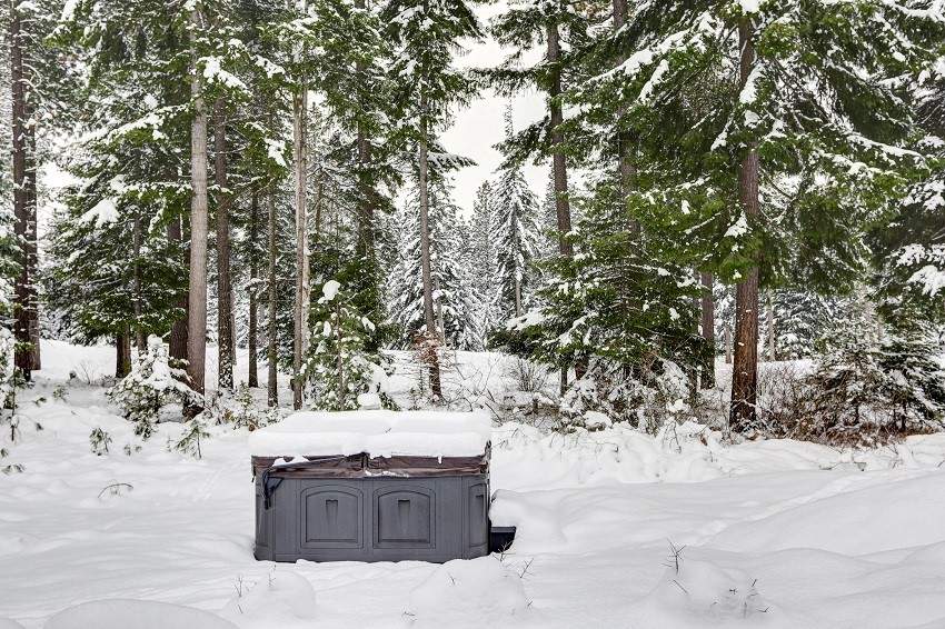 Protect Your Hot Tub During Storms