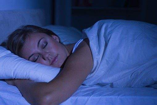 how hot tubs can help with sleep