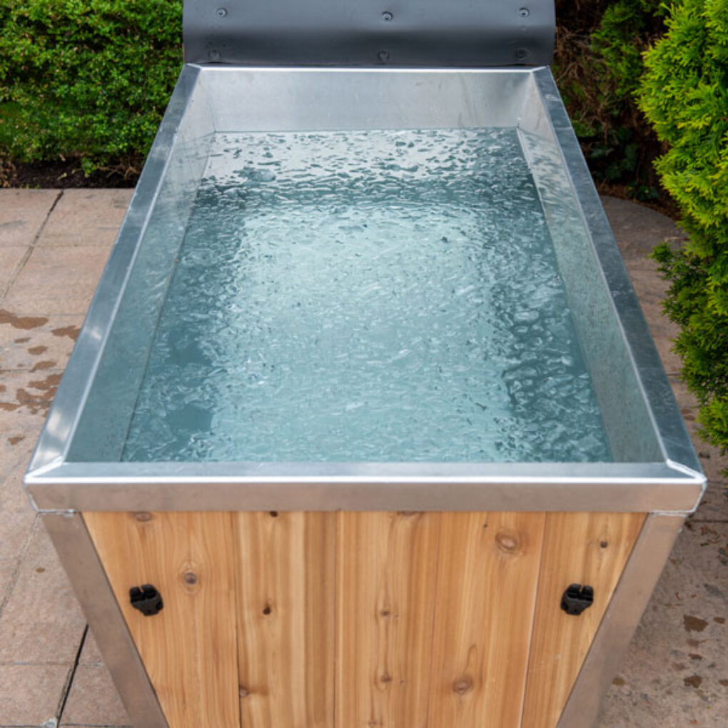 Cold plunge tub