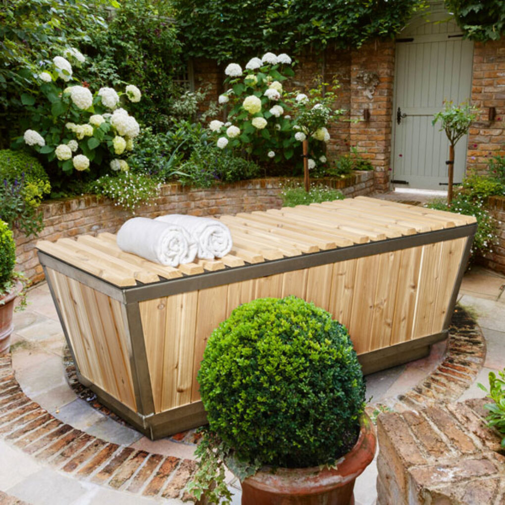 Towel on a cold plunge tub